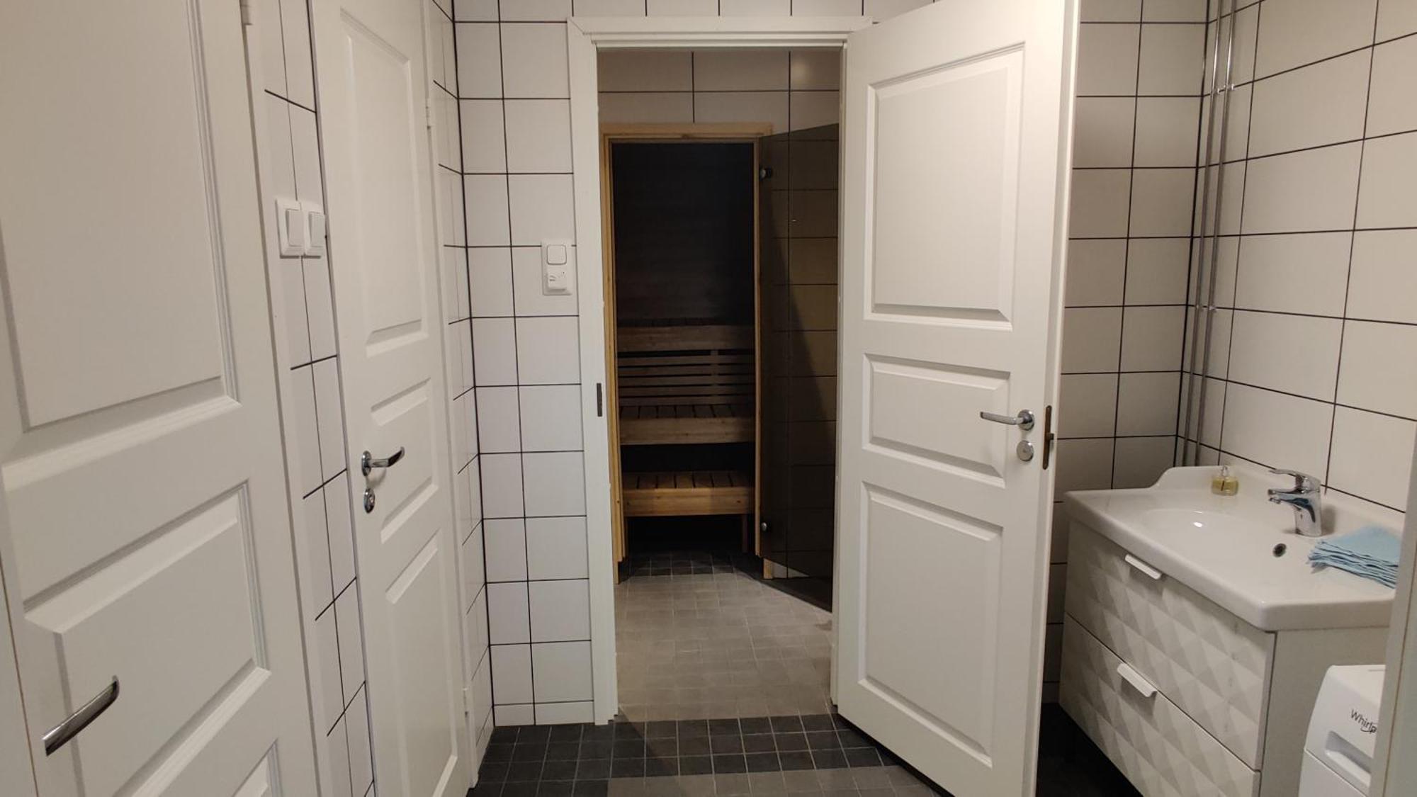 Apartments, 4 Rooms + Sauna Каяани Экстерьер фото